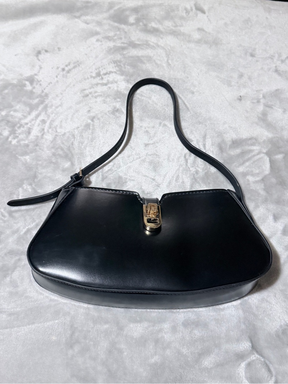 Black Leather Shoulder Bag - Picture 3 of 10
